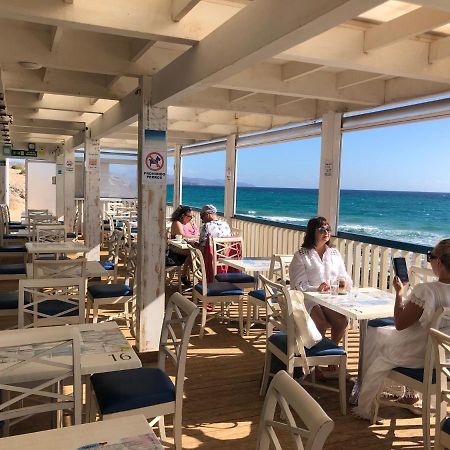 Beach Front Apartment With Stunning Ocean Views! كوستا كالما المظهر الخارجي الصورة