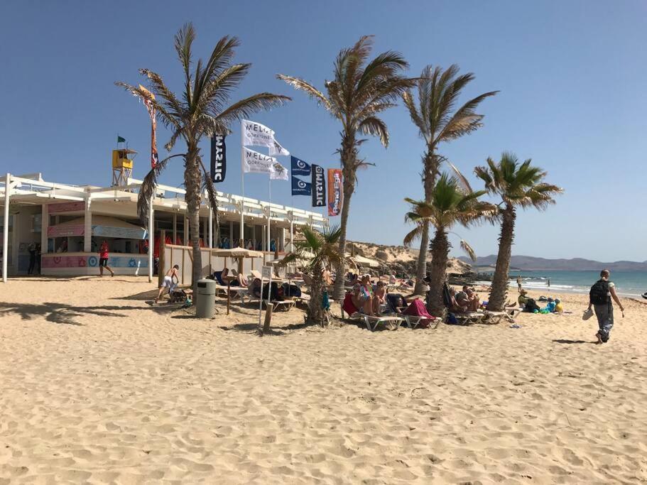 Beach Front Apartment With Stunning Ocean Views! كوستا كالما المظهر الخارجي الصورة