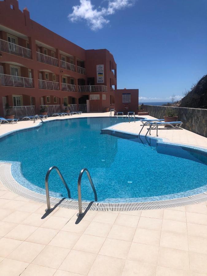 Beach Front Apartment With Stunning Ocean Views! كوستا كالما المظهر الخارجي الصورة